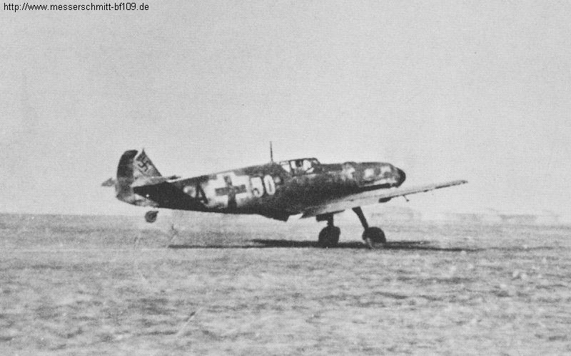 Bf 109 E, Deutschland, weisse 50, Wer kann Informationen zu diesem Bild liefern ?
Die Quelle schreibt von eine…