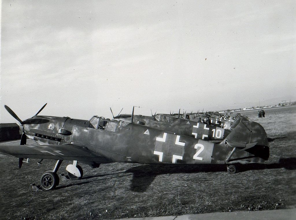 Bf 109 E, Letka 13, Slowakei, weisse 2