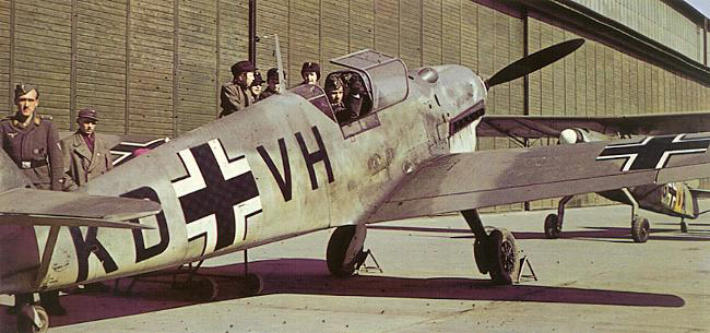 Bf 109 B-2, Deutschland, Stammkennzeichen, Eine Schulmaschine. Sie ist bereits, wie viele spätere Jumo-Maschinen, mit de…