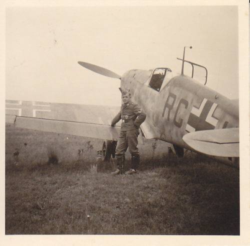 Bf 109 B-2, Jagdfliegerschule 2, 3. Staffel, Deutschland, gelbe 8, Magdeburg-Ost (Deutschland), Die Angabe zum Standort ist eine Vermutung.