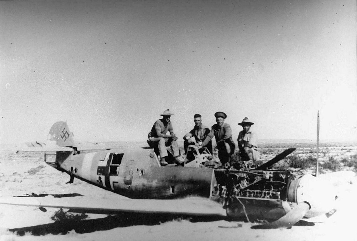 Bf 109 F, Deutschland, gelbe 3, Beutewrack in Nordafrika.