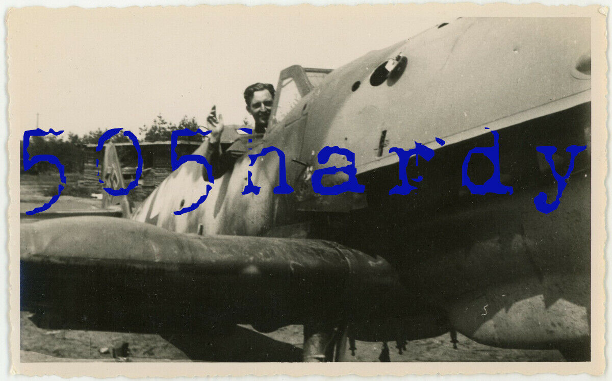 Bf 109 K-4, Deutschland, keine, W.Nr. 334 265, Amberg-Schafhof (Deutschland), Diese Aufnahme stammt vom Flugplatz Amberg-Schafhof (Oberpfalz) und wurden na…
