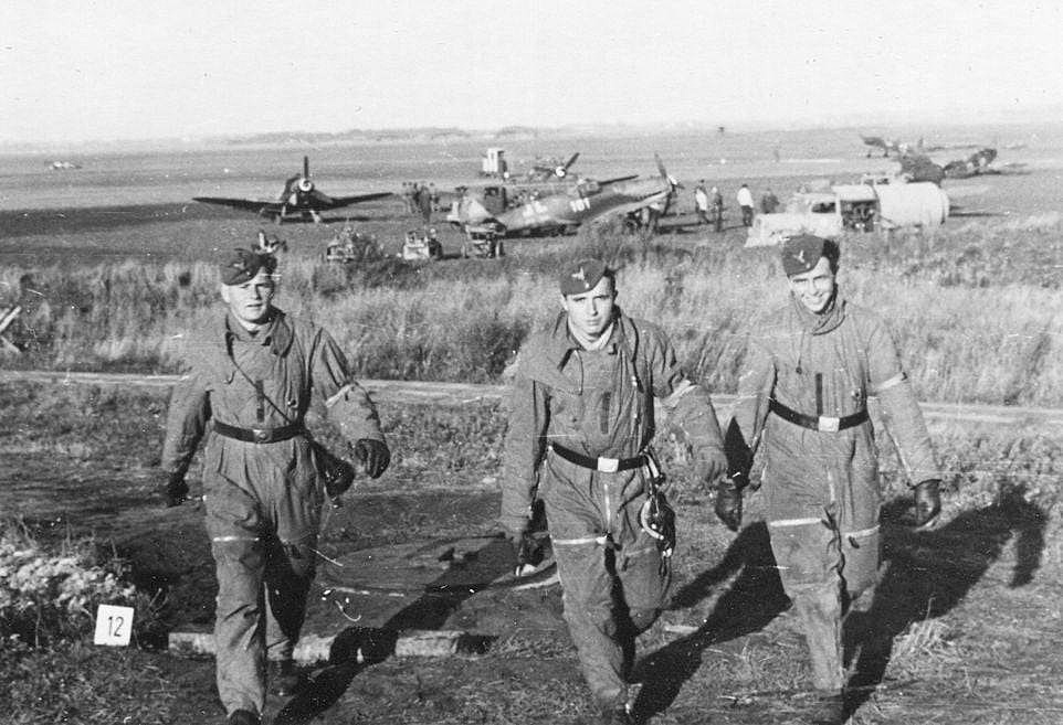 Bf 109 G-6, Jagdgeschwader 102, I. Gruppe, 1. Staffel, Deutschland, weisse 161, Aalborg Ost (Dänemark), Flugschüler im Herbst 1944. Die Kennung könnte auch "weisse 181" sein.
Das H…