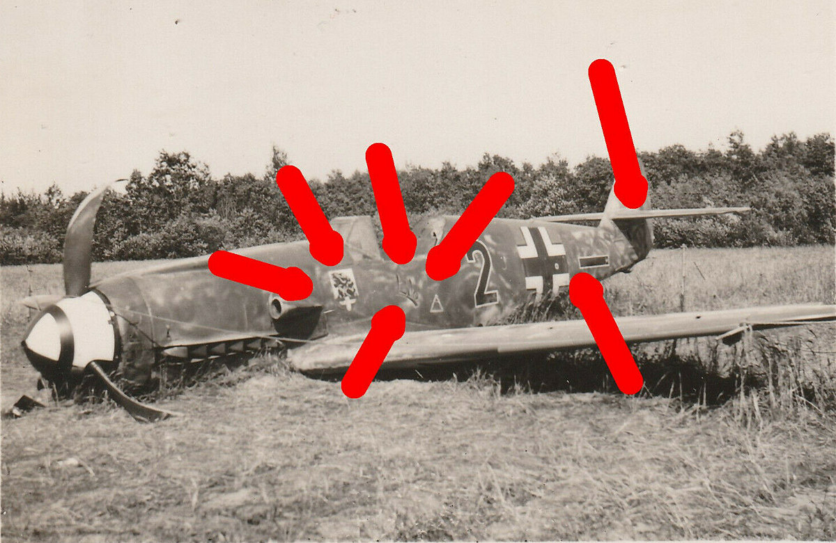 Bf 109 F, Jagdgeschwader 54, II. Gruppe, 5. Staffel, Deutschland, schwarze 2, Beachte den Schriftzug, vermutlich "Lilo", unterhalb der Kabine.