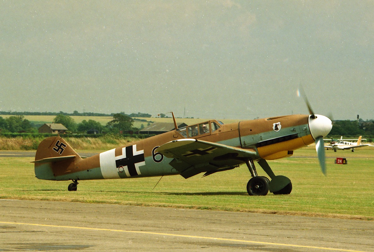 Bf 109 G-2 trop, Deutschland, schwarze 6, W.Nr. 10 639, Duxford (England)