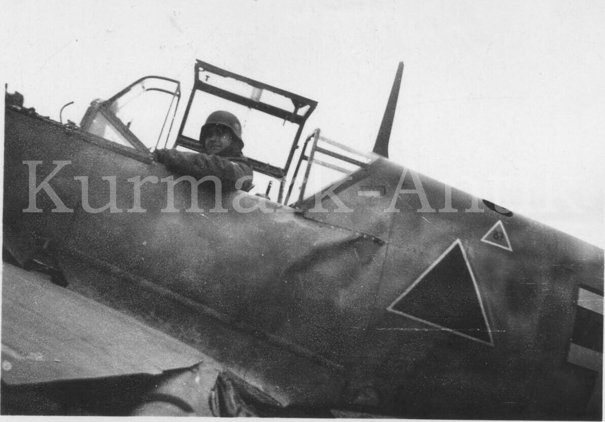Bf 109 E-7, Deutschland, gelbes A, Ljuban (Sowjetunion), Die Maschine gehörte zu einer Schlachtfliegereinheit.