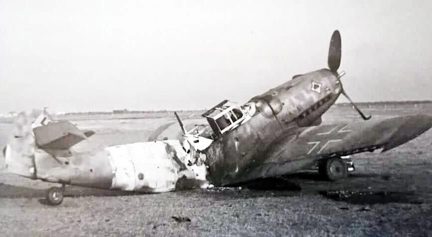Bf 109 G-6, Jagdgeschwader 53, Deutschland, Die Maschine dürfte am Boden durch Tiefflieger zerstört worden sein.