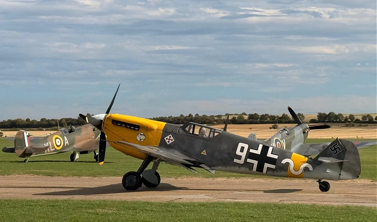 Hispano Aviacion H.A. 1112 M-1-L, Deutschland, weisse 9, W.Nr. 145, Duxford (England)