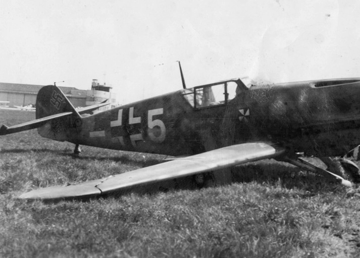 Bf 109 E, Jagdgeschwader 3, II. Gruppe, 4. Staffel, Deutschland, weisse 5