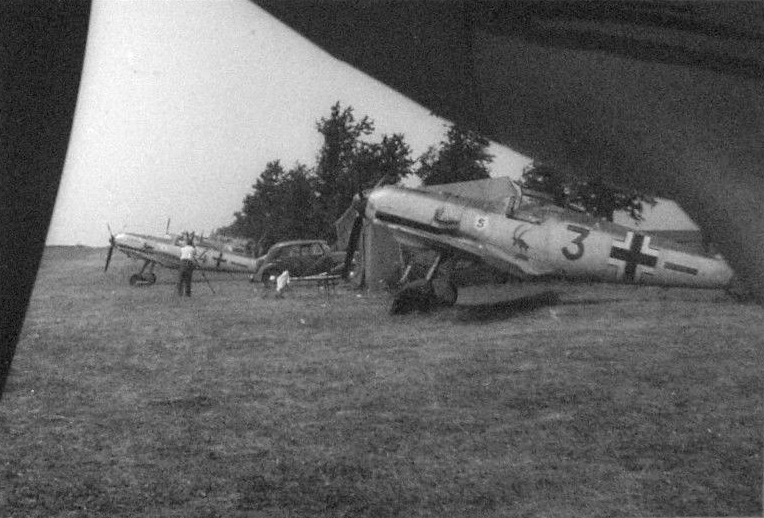 Bf 109 E-4/N, Jagdgeschwader 26, II. Gruppe, 6. Staffel, Deutschland, gelbe 3, Einsatz am Kanal 1940.