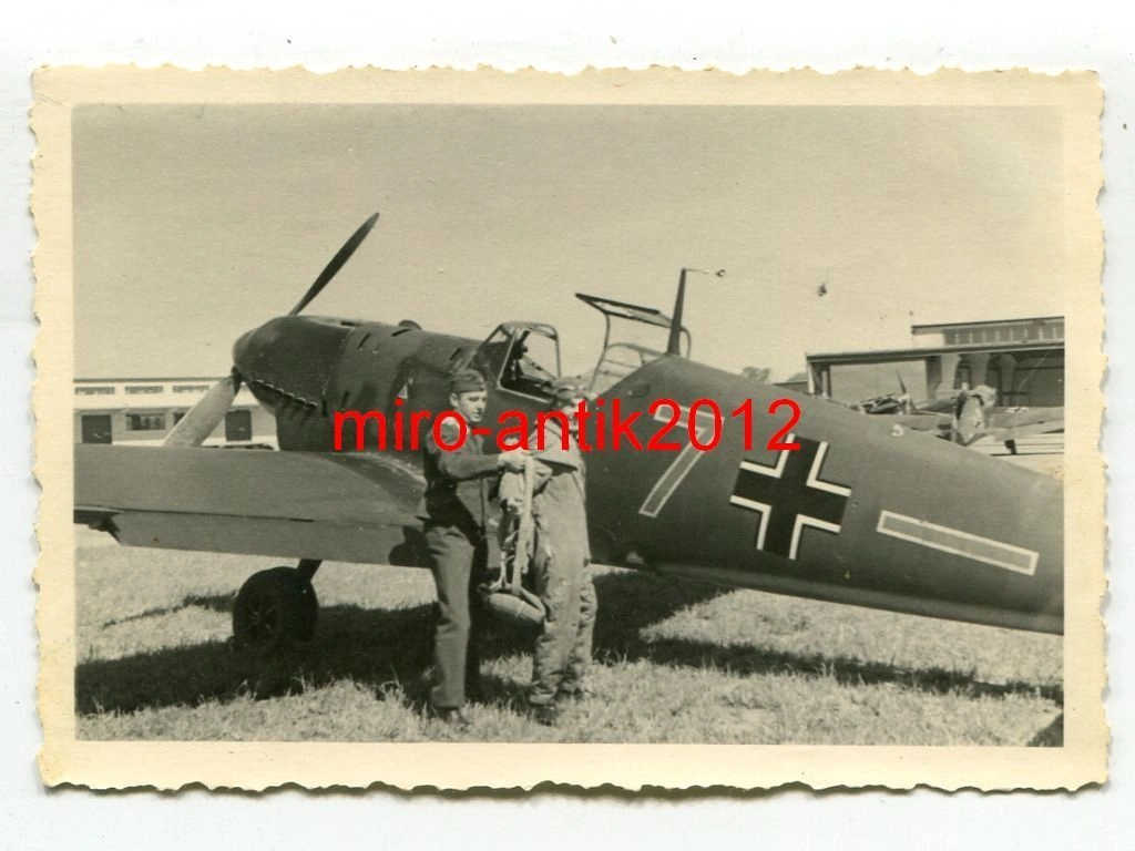 Bf 109 D-1, II. Gruppe, 5. Staffel, Deutschland, rote 7