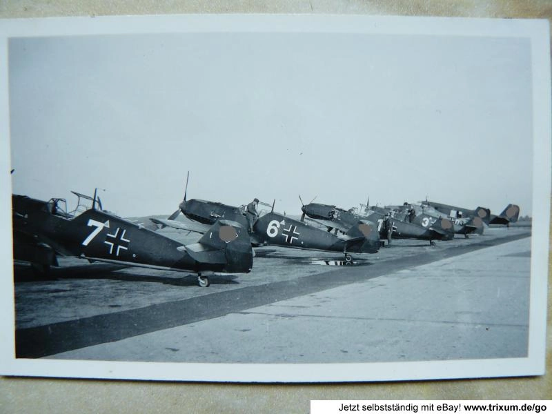 Bf 109 E, Deutschland, weisse 7, Die weisse 7 hat einen Abschussbalken an der Seitenflosse.