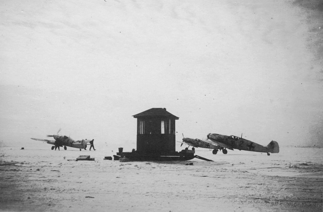 Bf 109 F, Jagdgeschwader 54, I. Gruppe, 2. Staffel, Deutschland, schwarze 2