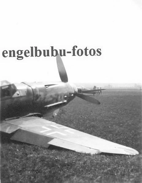 Bf 109 G-6/R3/R6, Deutschland, gelbe 8, Weimar-Nohra, Fahrwerkschaden.