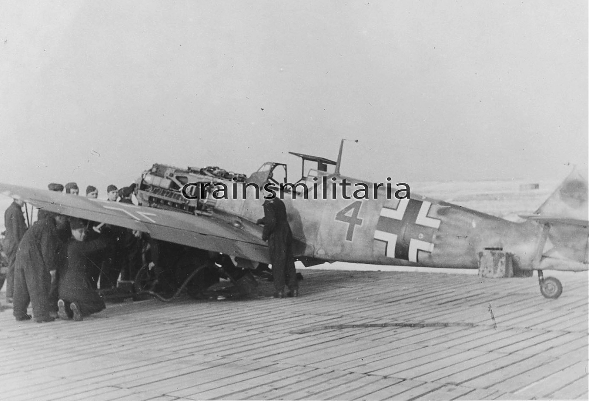 Bf 109 E-7, Jagdgeschwader 77, I. Gruppe, 2. Staffel, Deutschland, schwarze 4, Lister (Norwegen)