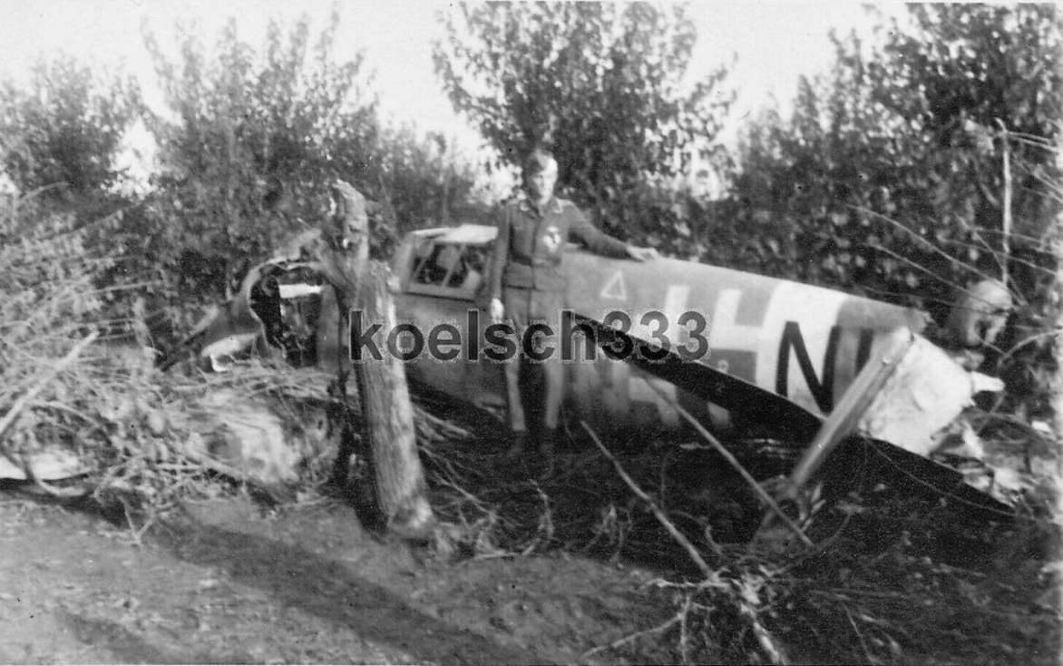 Bf 109 G-6, unbek. Hans Ahrens, Deutschland, Stammkennzeichen, W.Nr. 160 401