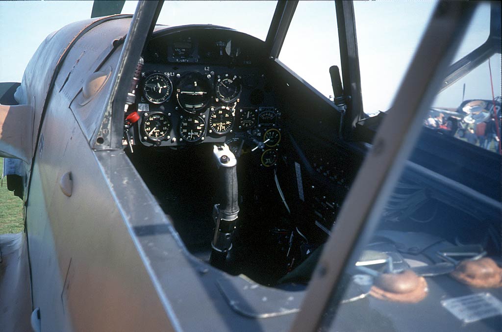 Bf 109 G-2 trop, Jagdgeschwader 77, III. Gruppe, 8. Staffel, Deutschland, schwarze 6, W.Nr. 10 639