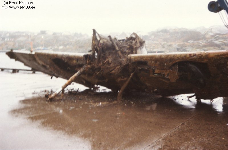 Bf 109 G-2, Deutschland, W.Nr. 14 055, Die Maschine, kurz nach der "Bergung" 1988.