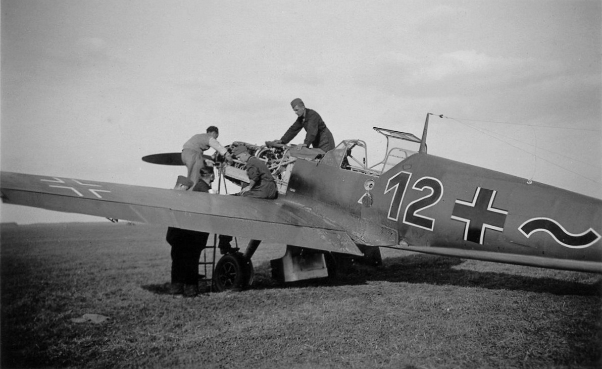 Bf 109 B-2, Deutschland, schwarze 12, Jüterbog - Damm (Deutschland), Die Aufnahme wurde 1937 in Jüterbog-Damm bei der Übung "Marder" aufgenommen. …