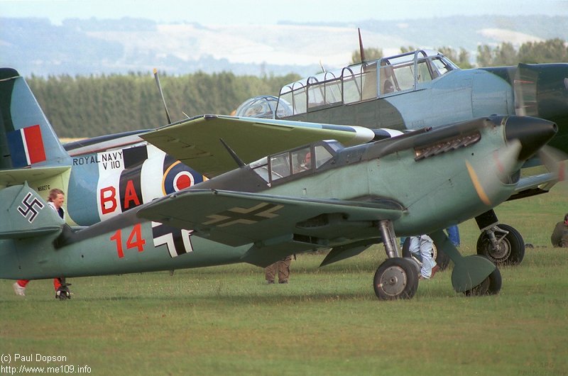 Hispano Aviacion H.A. 1112 M-1-L, Deutschland, rote 14, W.Nr. 235, West Malling (England), Das Foto wurde Ende der 80er Jahre in West Malling (England) aufgenommen. Die…
