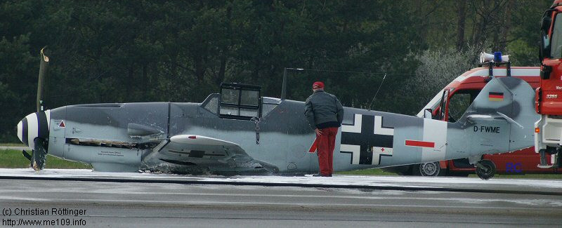Bf 109 G-4, Walter Eichhorn, Deutschland, rote 7, W.Nr. 139, Manching (Deutschland), Dieses Foto wurde am Abend des 15.04.2008 in Manching aufgenommen und zeigt d…