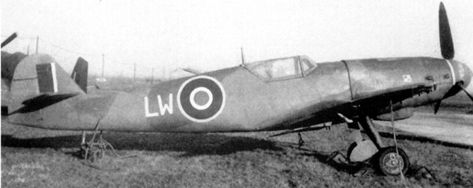 Bf 109 G-14/AS, No. 318 (Polish) Squadron, England, LW, Treviso (Italien), Die Maschine gehörte als "schwarze 4" zu den kroatischen Fliegerkräften, gela…