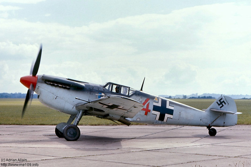 Hispano Aviacion H.A. 1112 M-1-L, Deutschland, rote 4, W.Nr. 145, Duxford (England), Die Aufnahme entstand 1968 bei den Dreharbeiten zu dem Film "Battle of Britai…