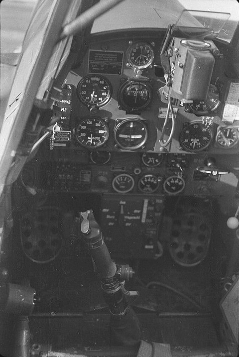 Bf 109 E-7/B, Deutschland, Eine Jabo-Version der [version]e[/version], vermutlich eine [version]e7b[/ver…