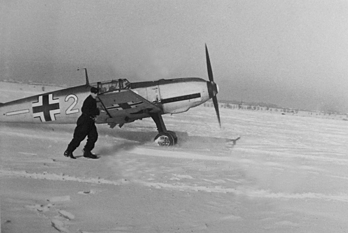 Bf 109 E-3, Jagdgeschwader 26, II. Gruppe, 4. Staffel, Deutschland, weisse 2, Winter 1939-1940.